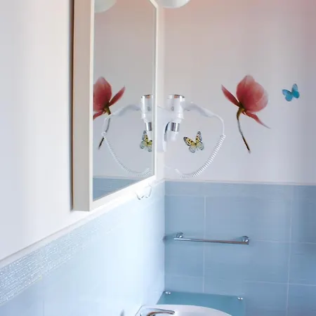 Terrazzo Sul Mare 营地 滨海库普拉